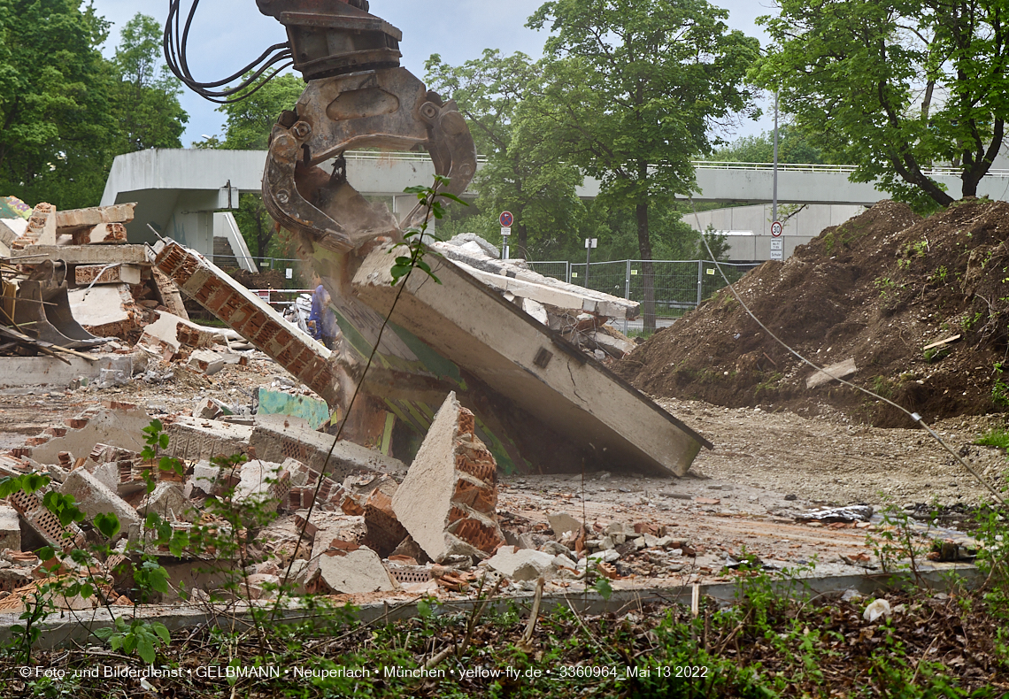 13.05.2022 - Baustelle am Haus für Kinder in Neuperlach